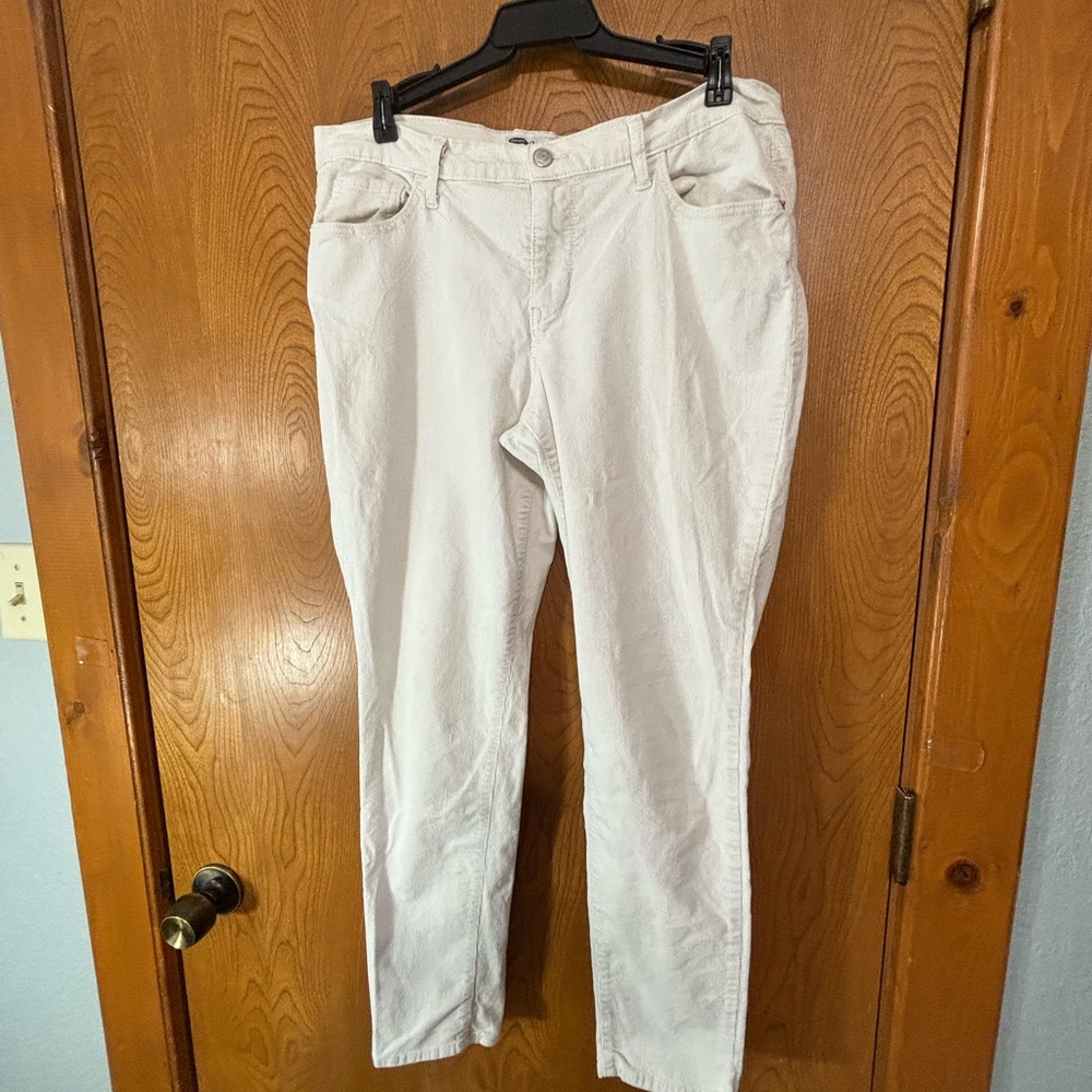 Old Navy Women's Skinny Jeans - Cream